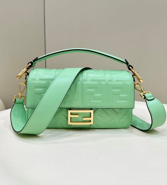 Baguette 27cm Green Lambskin Gold Hardware