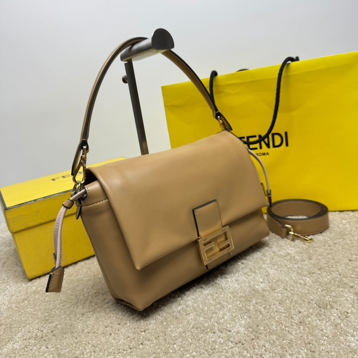 Mamma Baguette Medium Bag 26.5cm Light Brown Lambskin Gold Hardware
