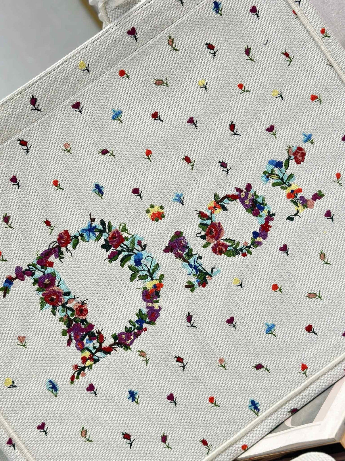 CD 2026 Book Tote Bag White Multicolor Revolution Flowers Embroidery Canvas 288406